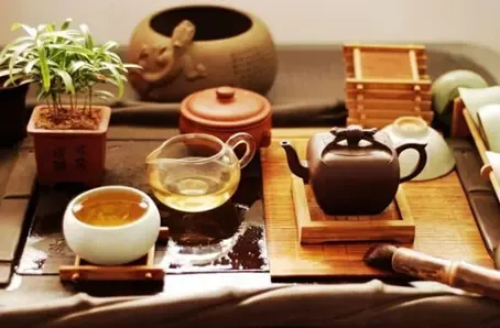 茶香润心：喝茶的宁静养生之道